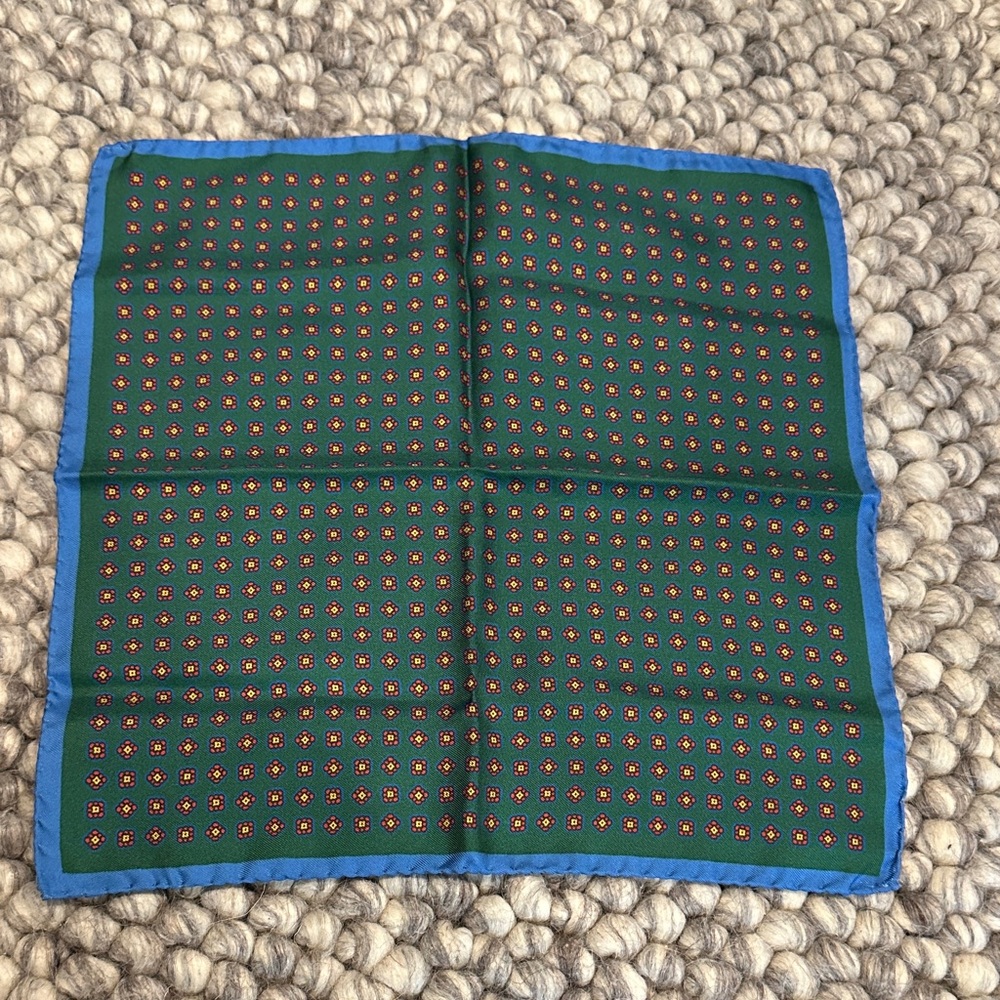 Ike Behar Green Floral Motif Pocket Square with Blue Edge